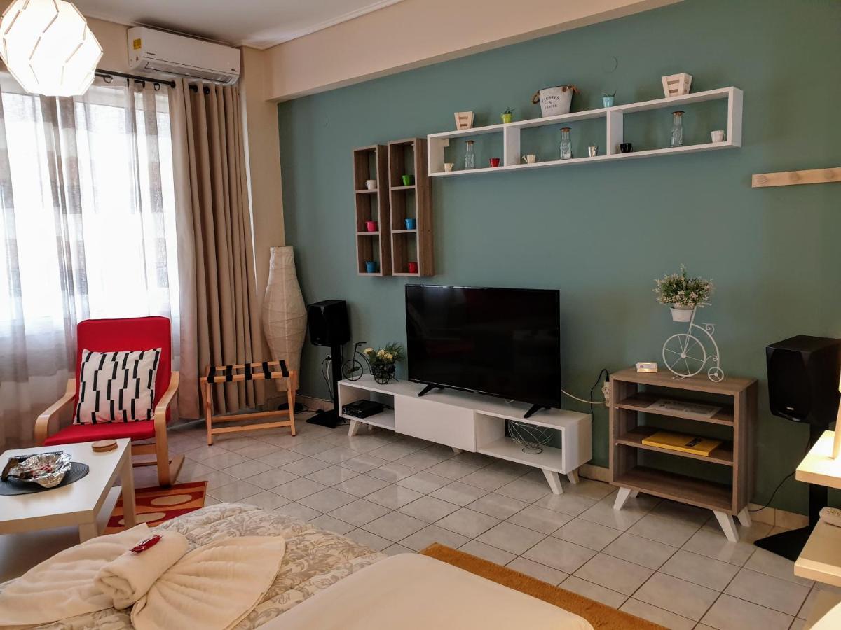 Apartment House 3 *
